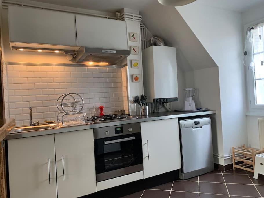 Nevers, Appartement De Standing Proche De La Gare Exterior photo